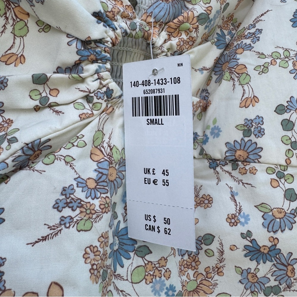 Abercrombie & Fitch Crop Blouse with Puff Sleeves - Picture 4 of 5